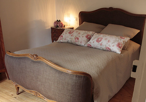 The bedroom has been decorated tastefully with Louis XV furniture that assures you charm and refinement.
